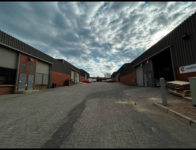 470M² WAREHOUSE TO LET IN EASTGATE